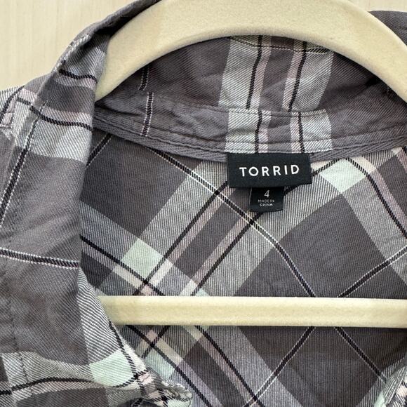 TORRID Challis Button Down Long Sleeve Shirt Plus Size 4X Grey White Light Aqua - Picture 8 of 10